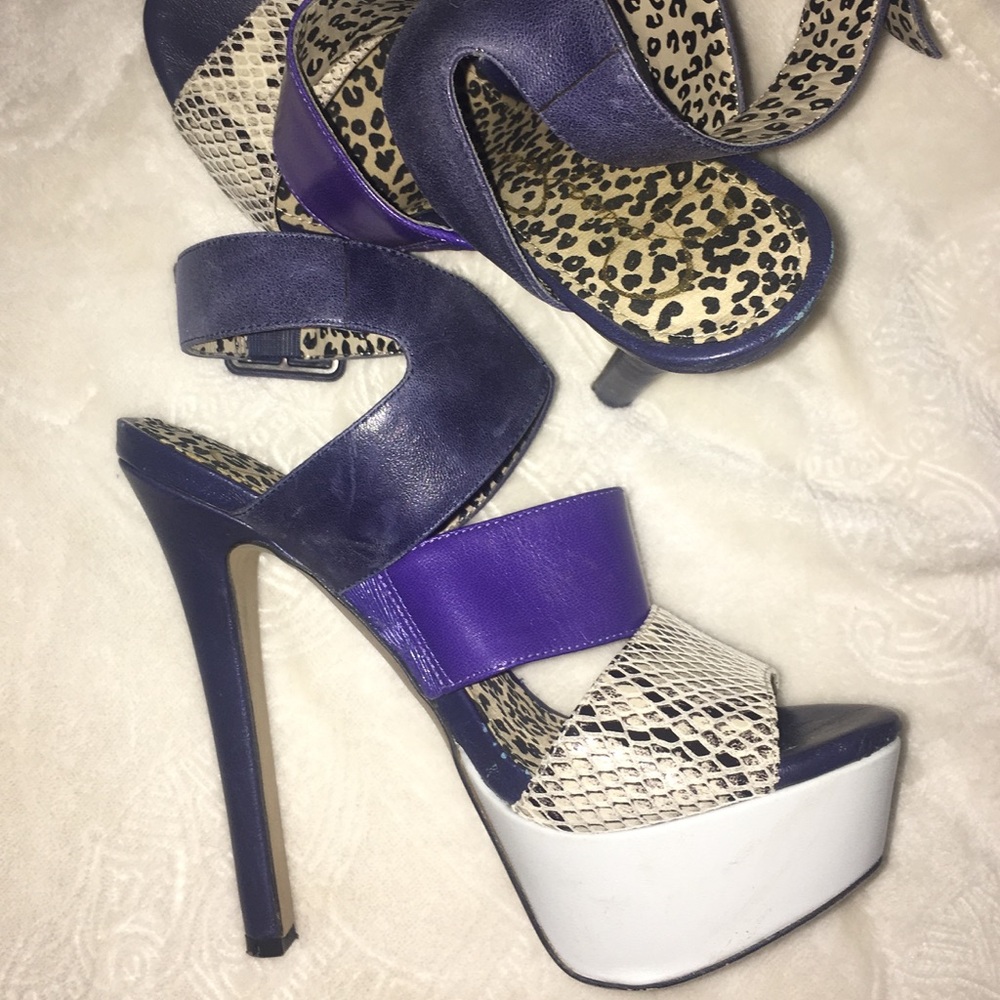 Stunning fall Pre owned Jessica Simpson worn  once